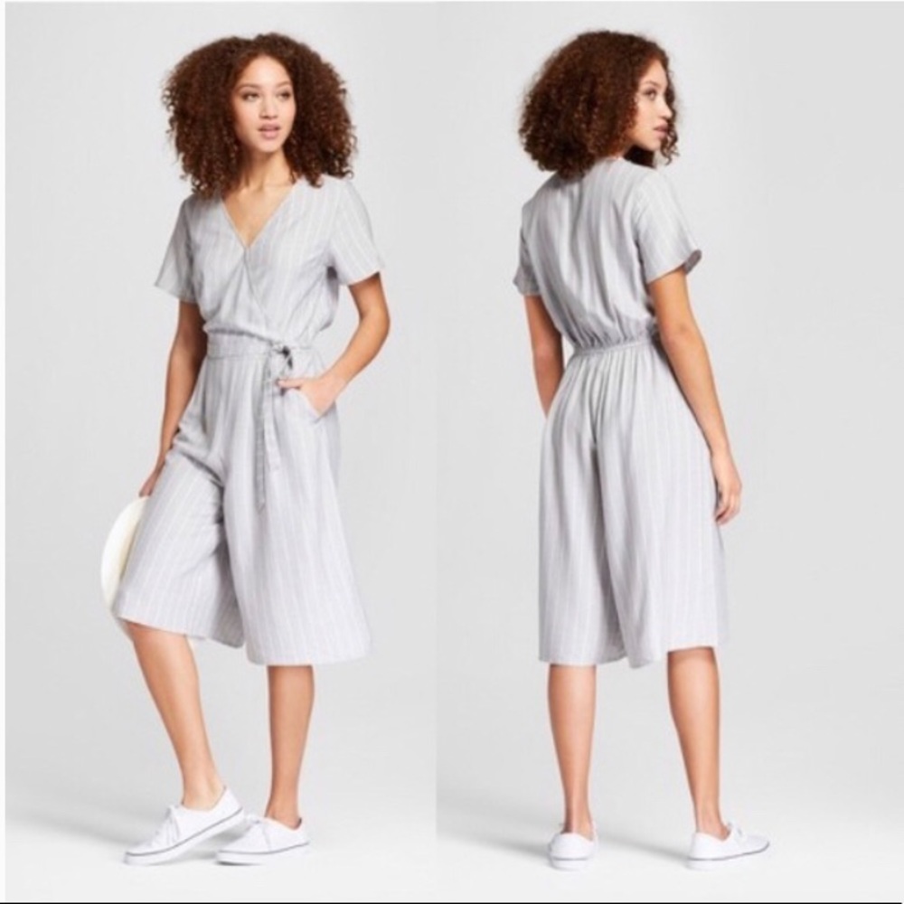 A NEW DAY Gray/white check culottes jumpsuit